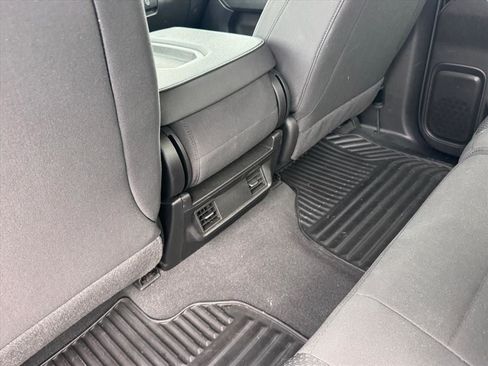 Used 2022 Chevrolet Silverado 2500 Custom w/ Custom Convenience Package AWD/4WD image 16