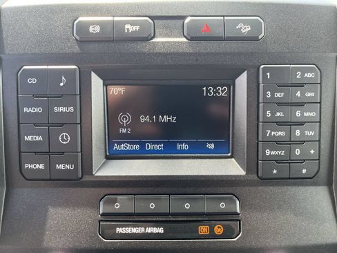 Used 2018 Ford F250 XLT w/ XLT Value Package AWD/4WD image 21