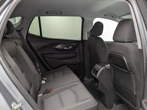 Used 2023 GMC Terrain SLE w/ Driver Convenience Package image 19