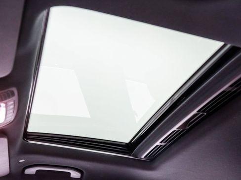 Used 2021 Mercedes-Benz GLE 350 4MATIC image 19