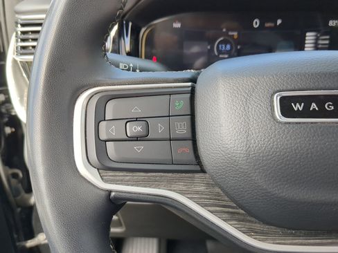 Used 2022 Jeep Wagoneer Series III w/ Flexible Seating Group image 27