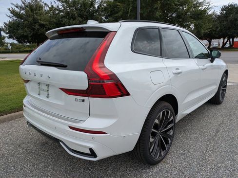 New 2026 Volvo XC60 B5 Ultra w/ Protection Package Premier image 4