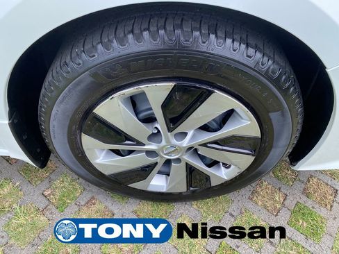 Used 2019 Nissan Altima 2.5 S FWD image 9