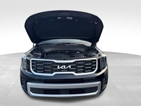Certified 2025 Kia Telluride S FWD image 45