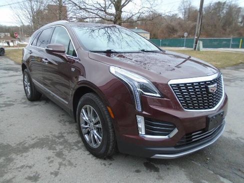 Used 2023 Cadillac XT5 Premium Luxury image 3