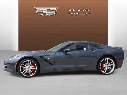 Used 2014 Chevrolet Corvette Stingray Coupe RWD image 2