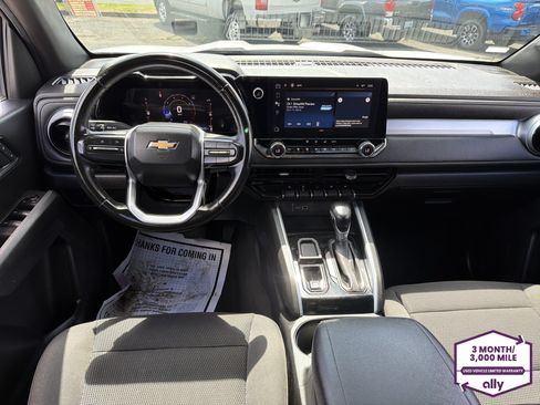 Used 2023 Chevrolet Colorado LT w/ LT Convenience Package RWD image 12