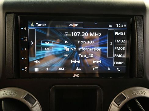 Used 2013 Jeep Wrangler Sport image 19