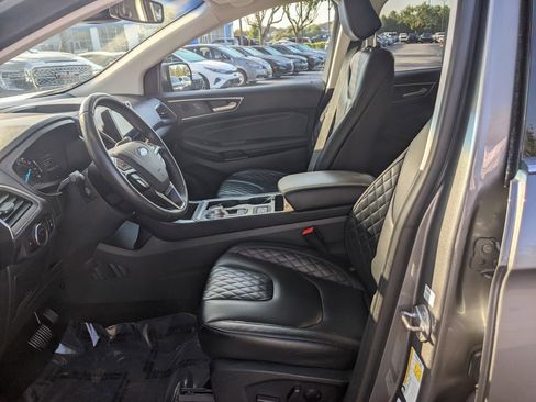 Used 2024 Ford Edge Titanium image 16