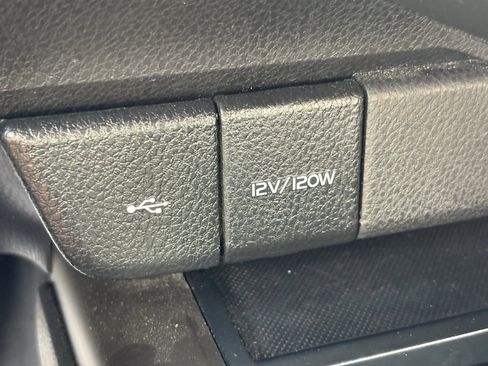 Used 2021 Toyota Camry SE image 43