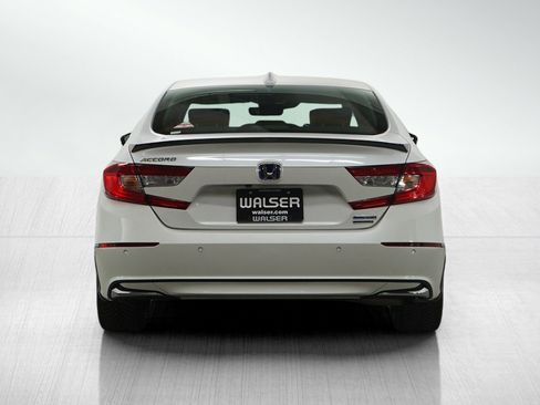 Used 2022 Honda Accord Touring image 4