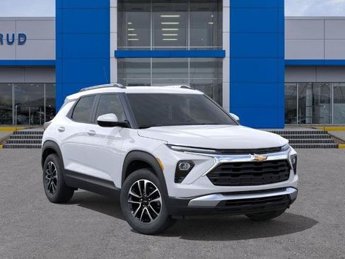 New 2026 Chevrolet TrailBlazer LT w/ Convenience Package AWD/4WD image 7