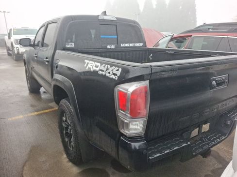 Used 2022 Toyota Tacoma TRD Off-Road w/ TRD Premium Off Road Package image 6