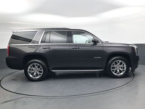 Used 2017 GMC Yukon SLT w/ Open Road Package image 3