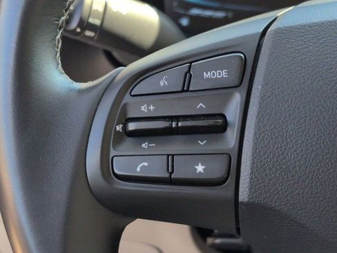 Used 2025 Hyundai Venue SEL FWD image 20