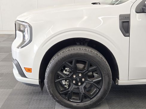 Used 2025 Ford Maverick Lobo AWD/4WD image 9