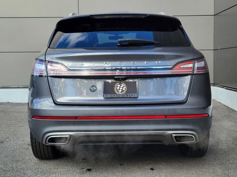 Used 2022 Lincoln Nautilus Reserve image 4