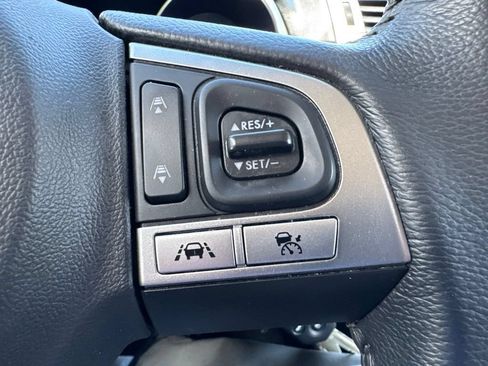 Used 2017 Subaru Legacy 2.5i Premium AWD/4WD image 21