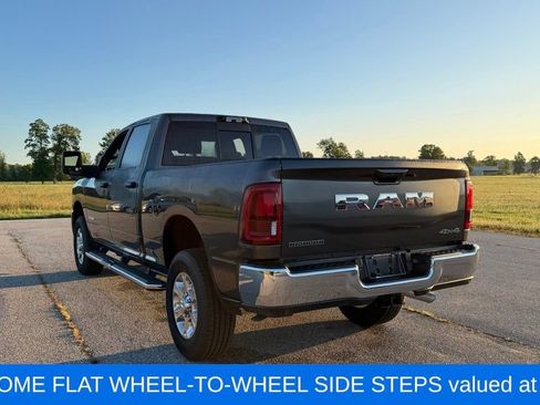 Used 2025 RAM 2500 Big Horn AWD/4WD image 7