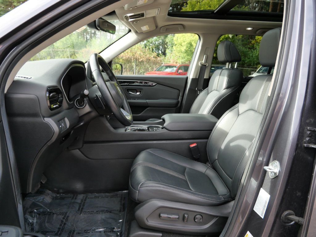 Used 2024 Honda Pilot Touring image 21