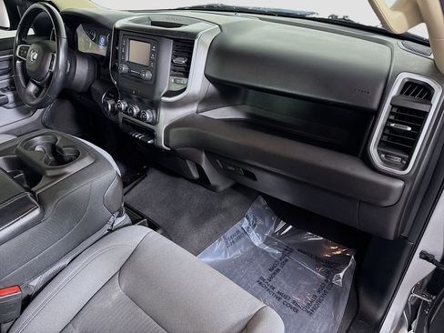 Used 2019 RAM 1500 Big Horn image 30