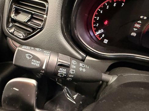 Used 2025 Dodge Durango R/T AWD/4WD image 33