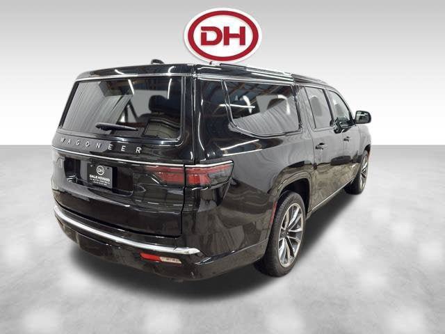 Used 2025 Jeep Wagoneer L Series III w/ Premium Group I AWD/4WD image 11