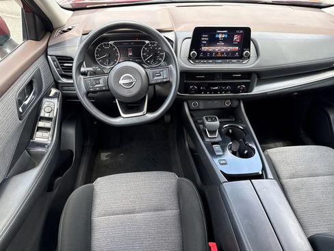 Used 2023 Nissan Rogue SV FWD image 22