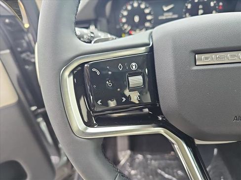 New 2025 Land Rover Discovery Sport S image 18