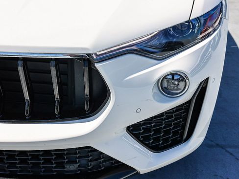 Used 2023 Maserati Levante Modena AWD/4WD image 10