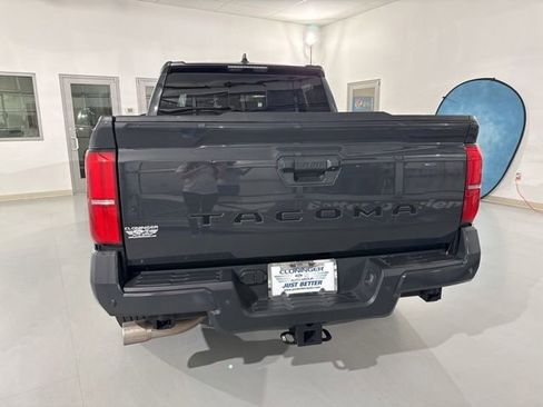 Used 2024 Toyota Tacoma SR5 w/ SR5 Upgrade Package RWD image 9