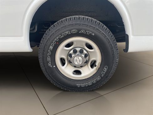 Used 2016 Chevrolet Express 2500 LT w/ LT Preferred Equipment Group image 21