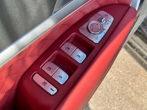 Used 2025 Genesis G70 3.3T Advanced w/ Sport Prestige Package image 25