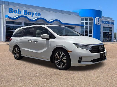 Used 2021 Honda Odyssey Touring image 3