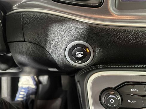 Used 2020 Dodge Challenger SXT w/ Blacktop Package image 15