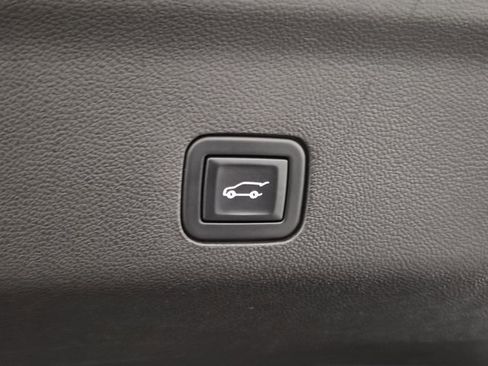 Used 2021 GMC Yukon XL AT4 w/ AT4 Premium Plus Package image 10