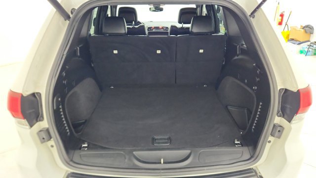 Used 2020 Jeep Grand Cherokee Limited AWD/4WD image 33