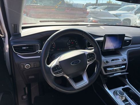 Used 2024 Ford Explorer XLT w/ Equipment Group 202A image 17