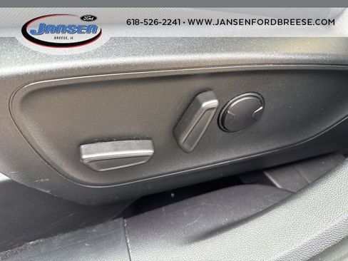 Used 2022 Ford Escape SEL image 9