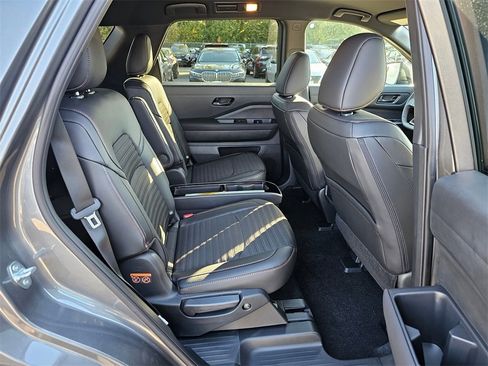 New 2025 Nissan Pathfinder Rock Creek image 26
