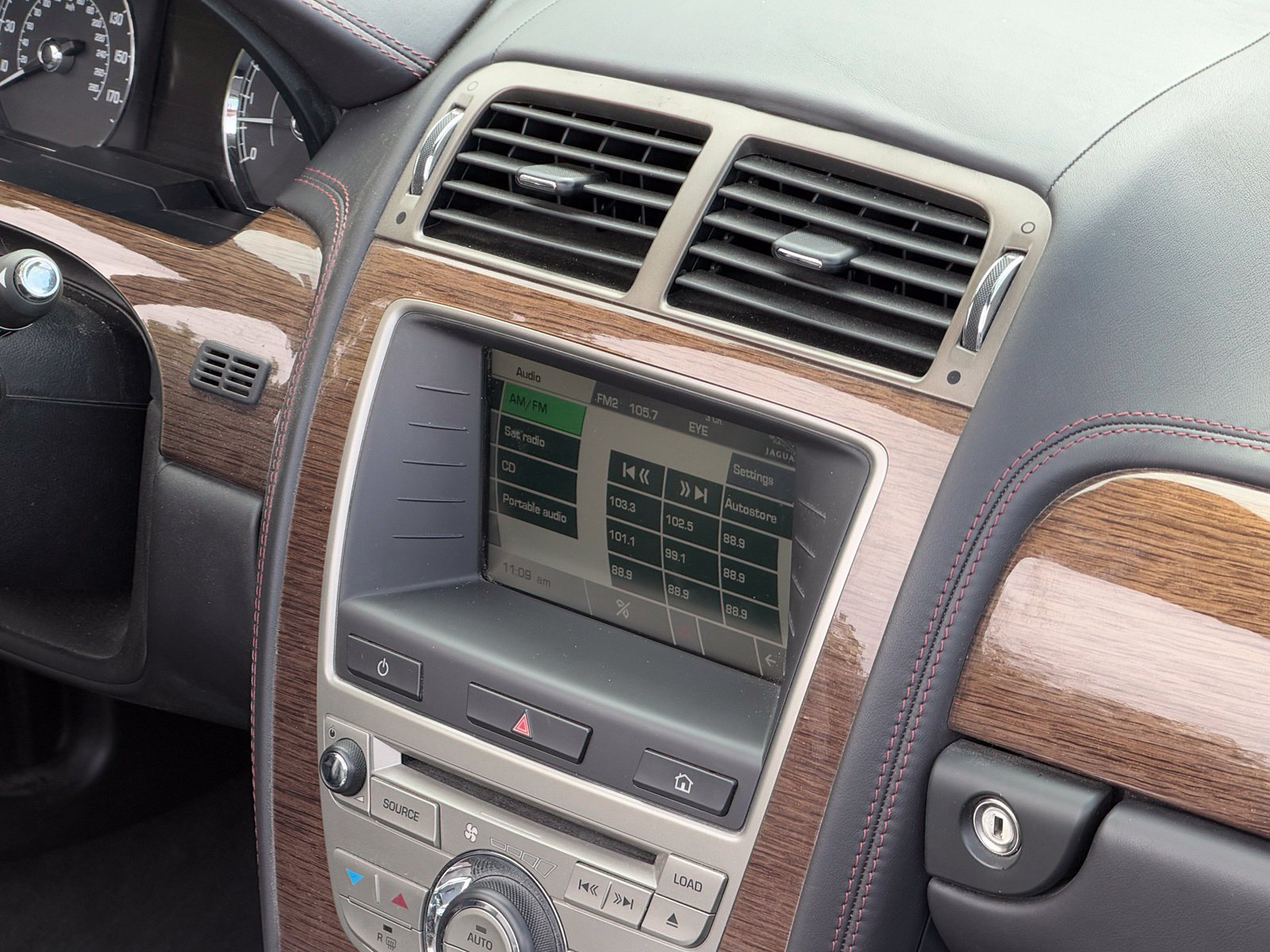 Used 2009 Jaguar XKR R RWD image 34