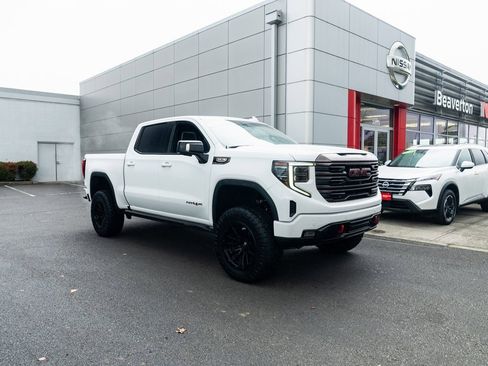 Used 2022 GMC Sierra 1500 AT4X image 28