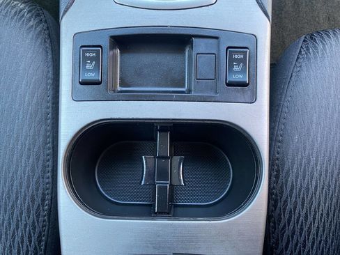 Used 2011 Subaru Outback 2.5i Premium image 17