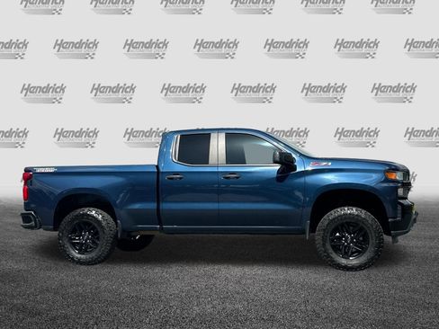 Used 2019 Chevrolet Silverado 1500 Custom Trail Boss w/ Custom Convenience Package AWD/4WD image 3