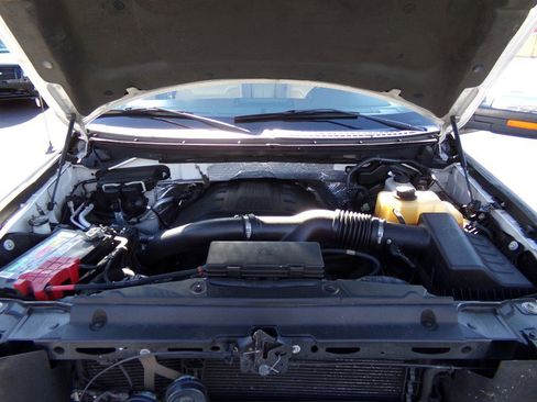 Used 2011 Ford F150 Lariat w/ Lariat Chrome Pkg image 81