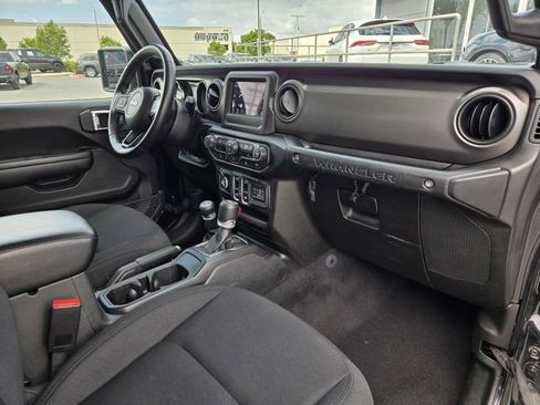 Certified 2021 Jeep Wrangler Sport AWD/4WD image 27