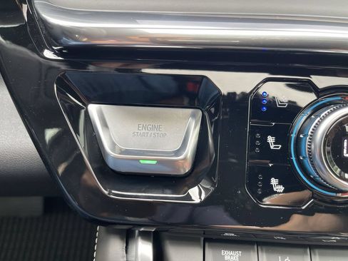 New 2026 GMC Sierra 3500 Denali Ultimate AWD/4WD image 17