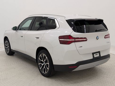 Used 2026 BMW X3 xDrive30i w/ Convenience Package AWD/4WD image 3