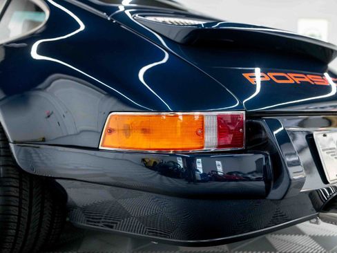 Used 1990 Porsche 911 Carrera image 25
