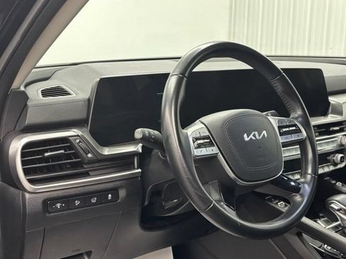 Used 2025 Kia Telluride S AWD/4WD image 21